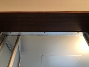 浴室木枠カビ処理後