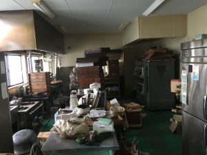 厨房内不用品撤去