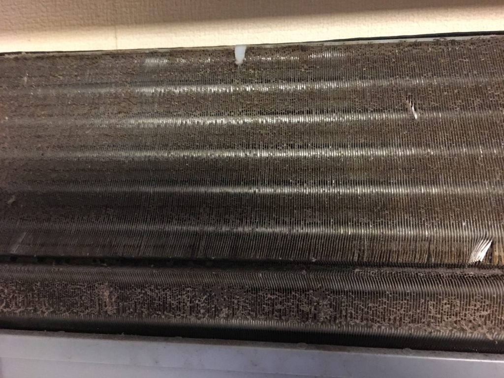 汚れている熱交換器